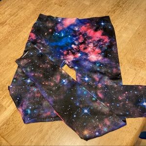 Size large juniors galaxy pattern stretch leggings